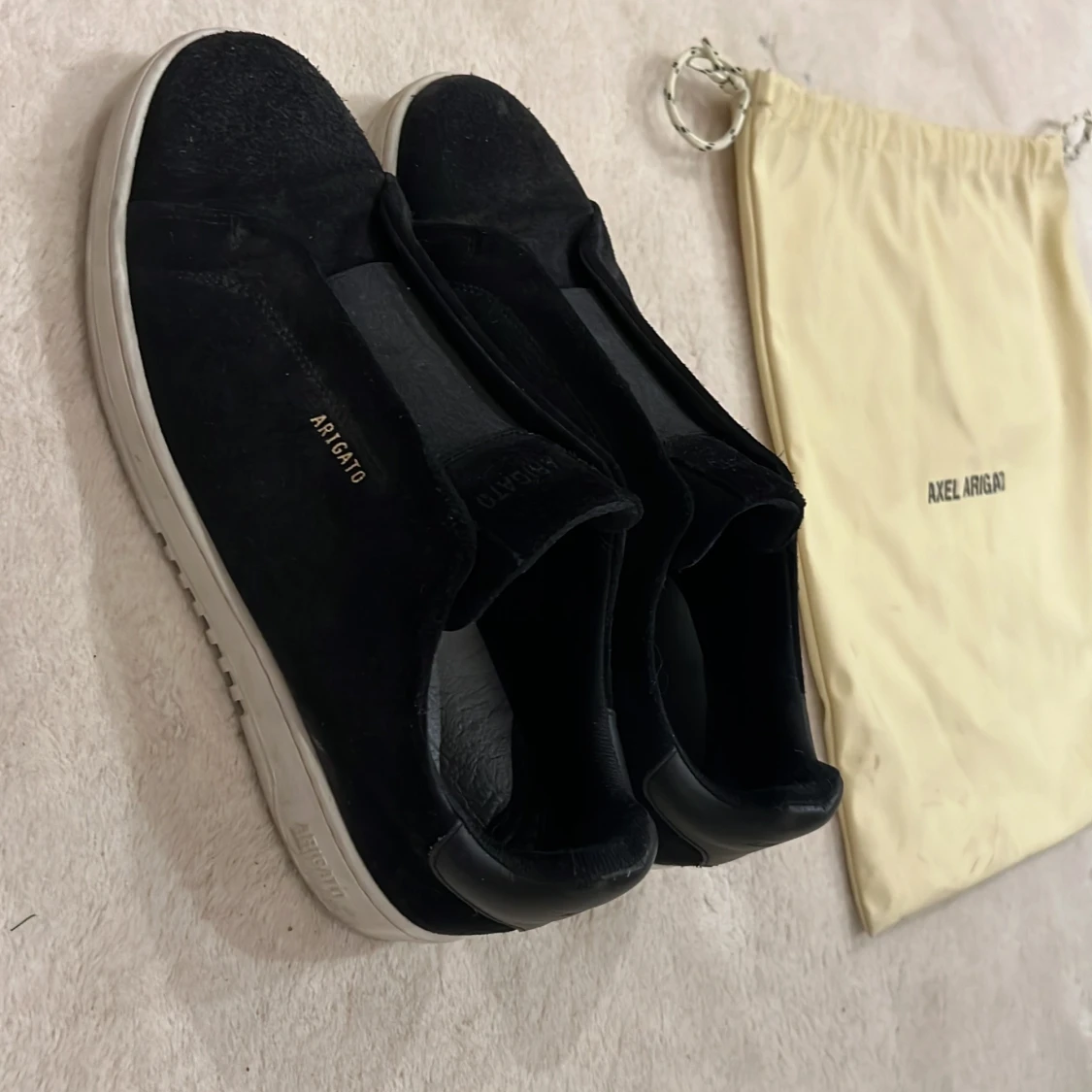 Svarta sneakers från Axel Arigato - 4