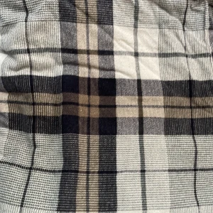 Sängkläder i flanell  - Mjuka sängkläder i flanell. Blårutiga. Påslakan och kuddfodral. 