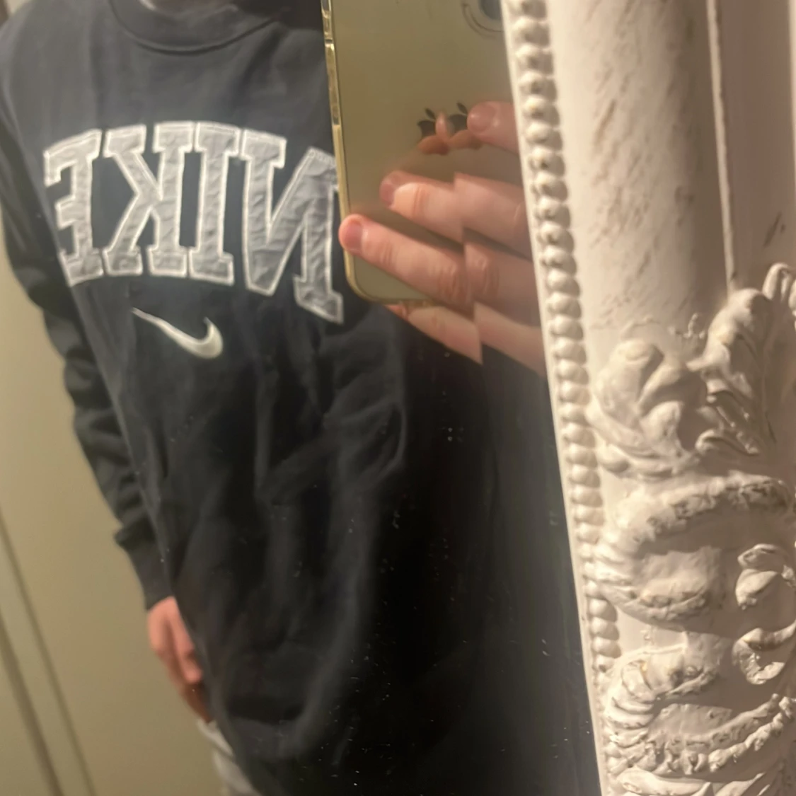 Svart Nike sweatshirt i bomull storlek M 99kr - 3