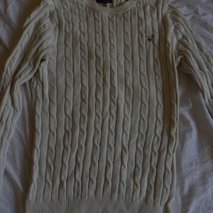 Stickade Gant tröja - Jättefin GANT tröja som inte kommer till användning hos mig