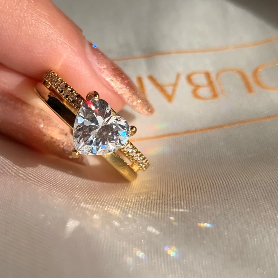 Guldring med hjärtformad sten - 2