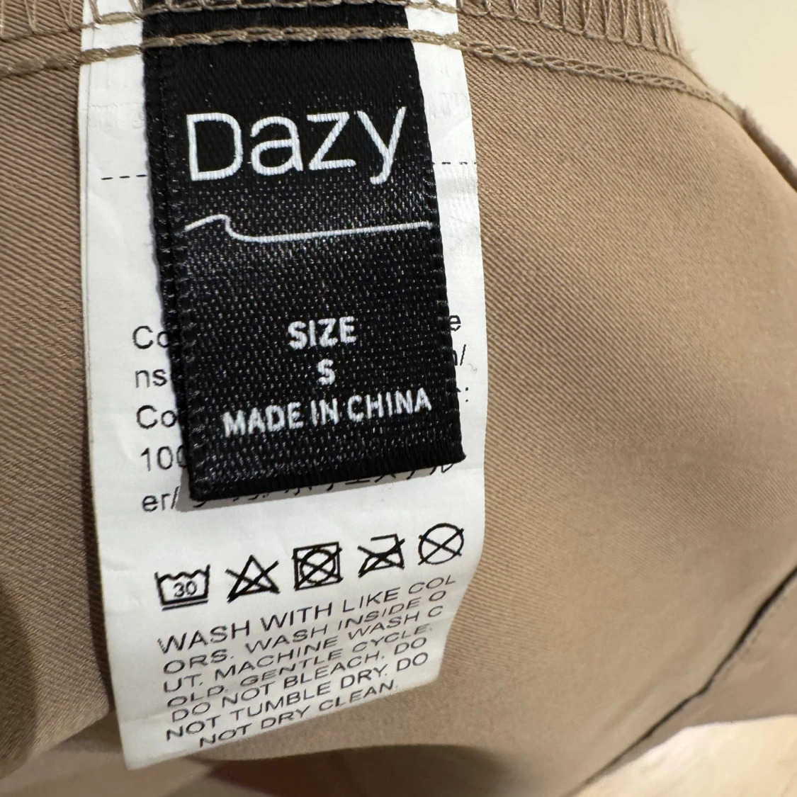 Beige trenchcoat från Dazy, stl S - 2