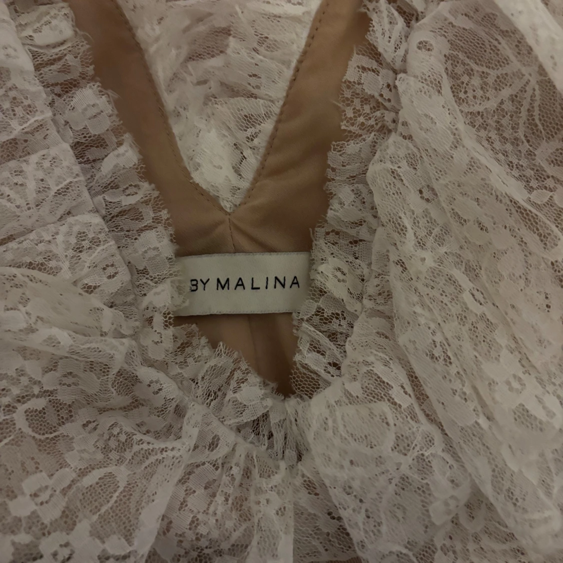 Vit spetsklänning från By Malina - 3