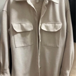 Jacka - Jacka från HM lite oversized