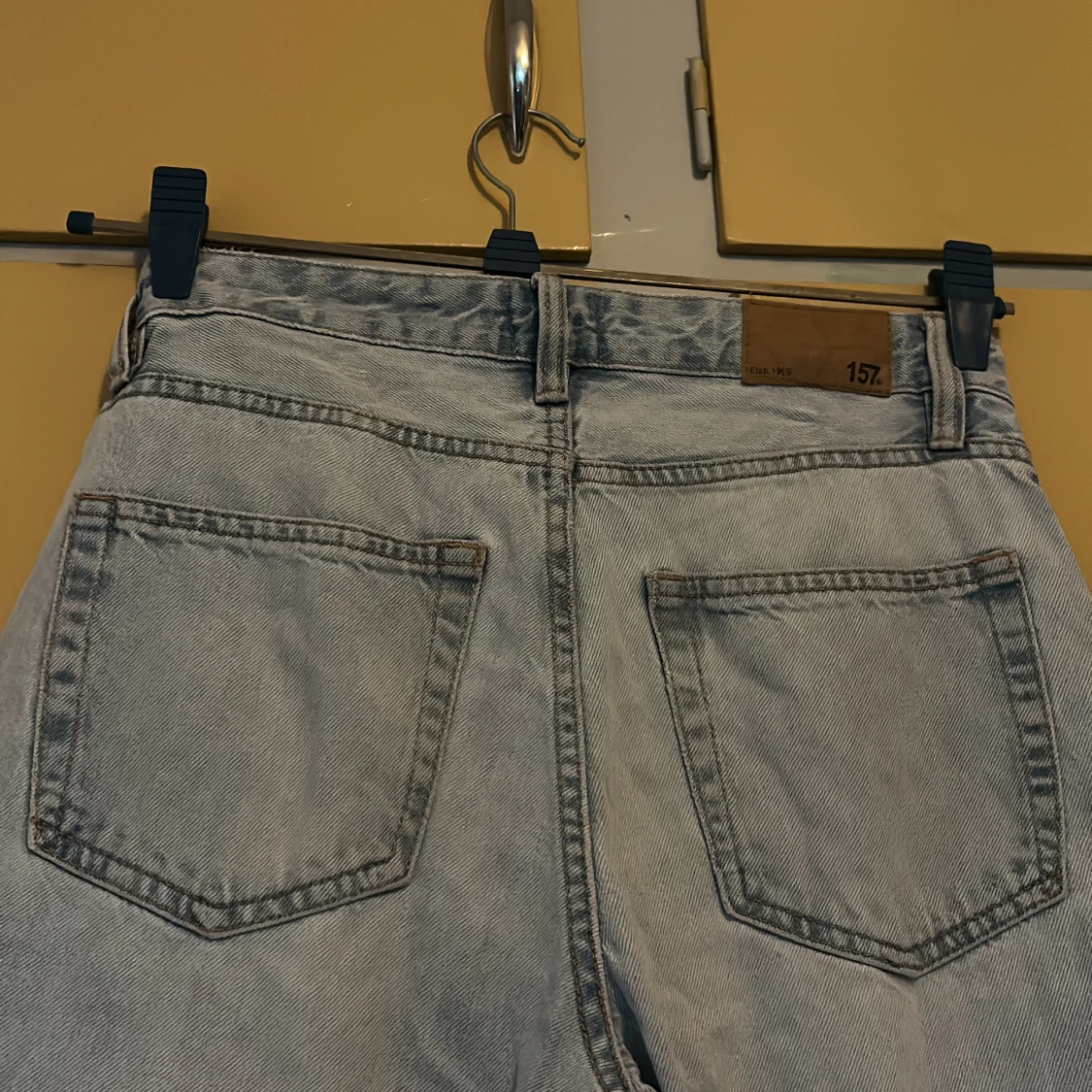 Ljusblåa wide jeans från 157 - 1