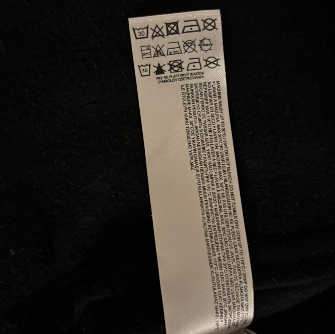 Svart zip-kofta från MNG - 2