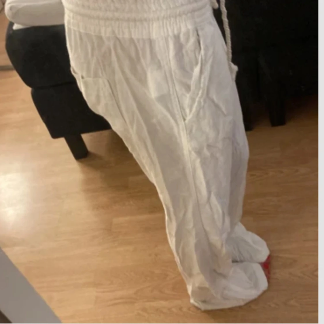 Vita linnebyxor med snörning - 3