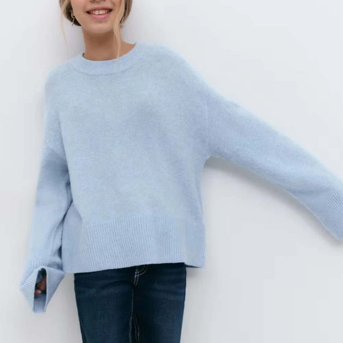 Ljusblå oversized stickad tröja