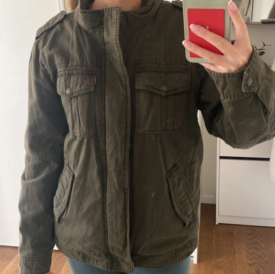 Olivgrön jacka från Levi's, storlek M - 4