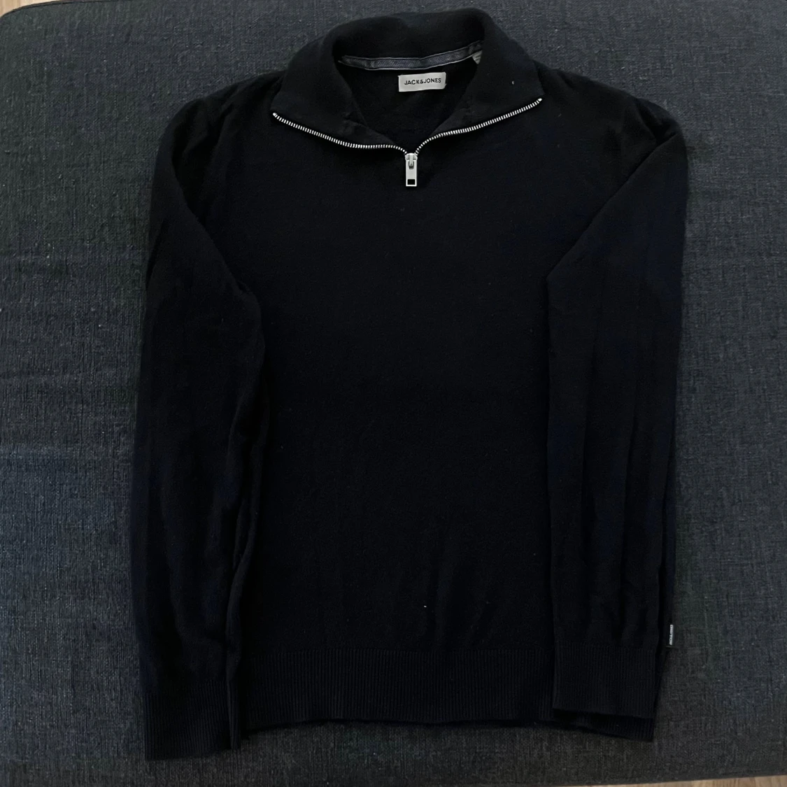 Svart half zip tröja från Jack & Jones