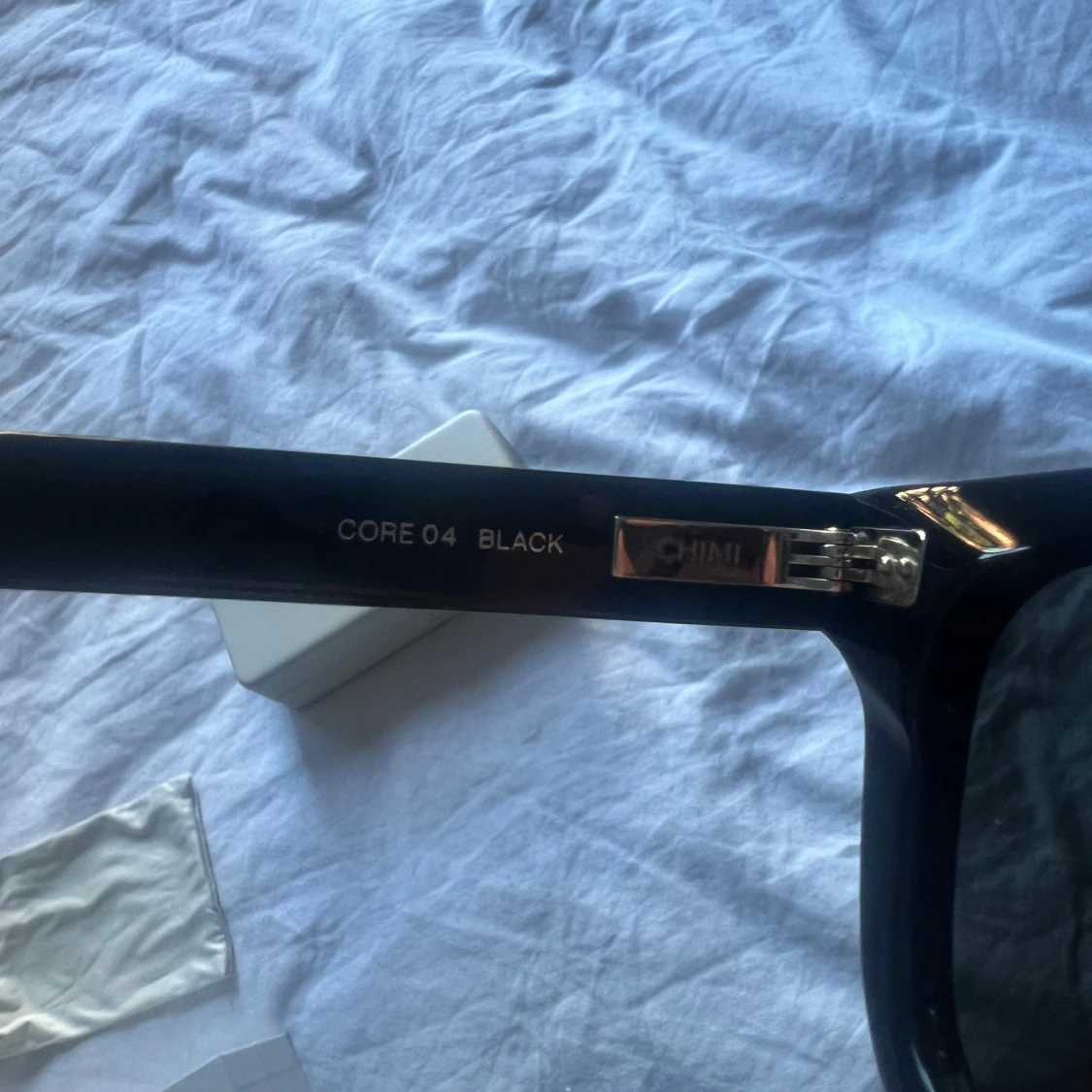 Svarta CHIMI Core 04 solglasögon - 3