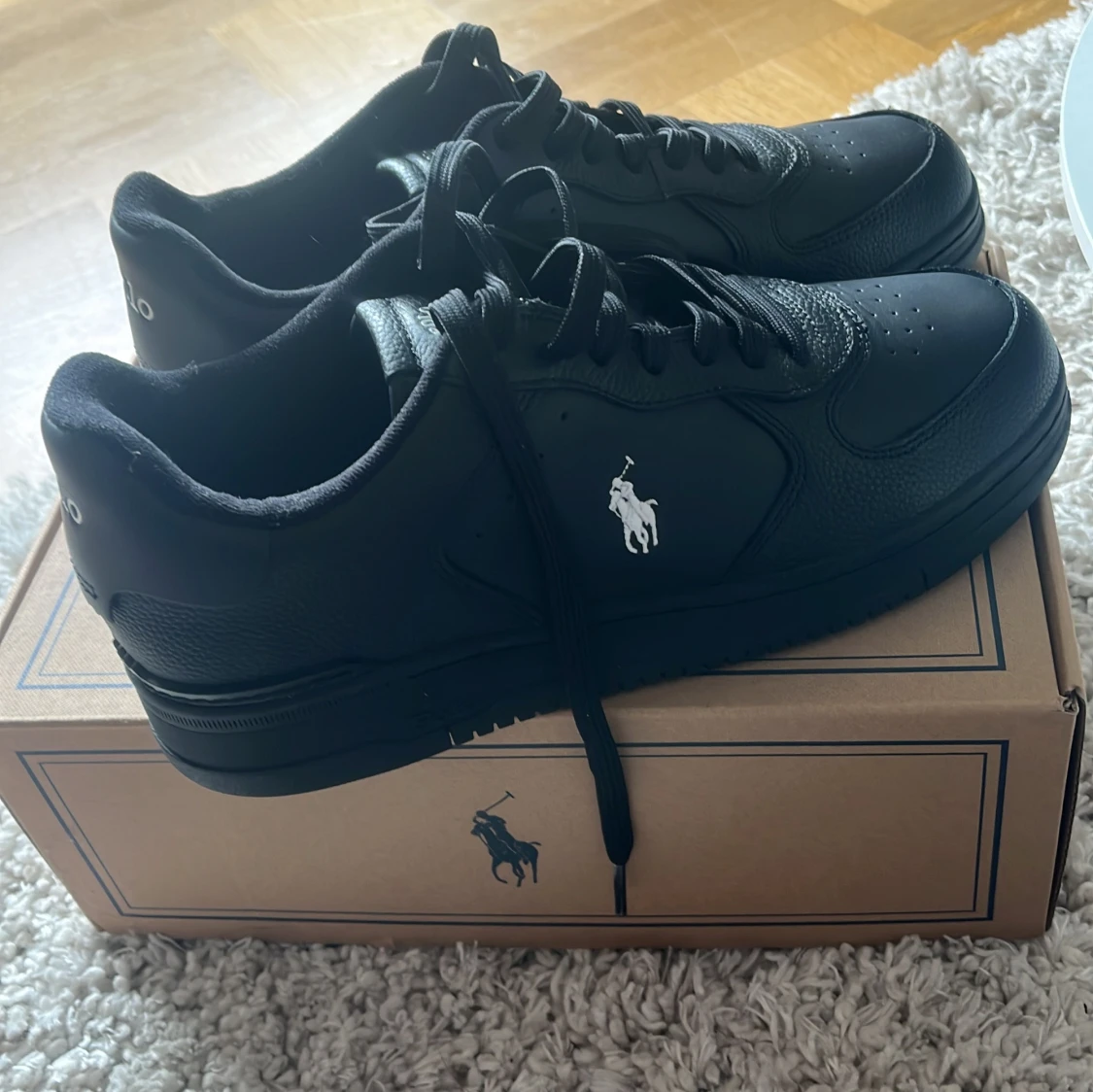 Svarta sneakers från Polo Ralph Lauren