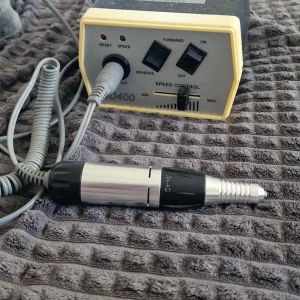 Lilly nails elfil  - Elfil utan bits sats. Fungerar klockrent! 