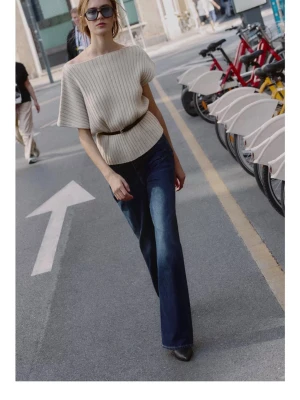 Zara topp - Nyskick, storlek M, Biege