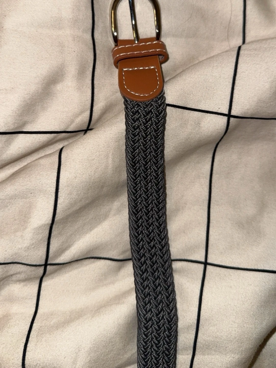 Mörkgrå flätad bälte med läder