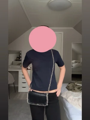 tiamo väska - inga defekter och nypris 499kr