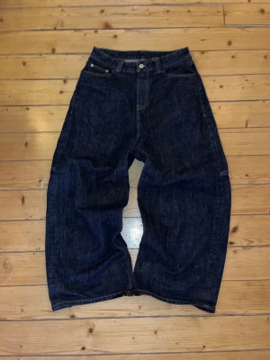 Trendt Vision Jeans  - Säljer mina raw baggy Trendt Vision Jeans som har börjat fransa där nere lite men är mycket bra skick annars. Original pris 1000+ frakt