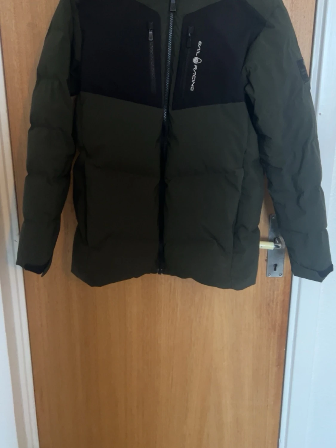 Grön pufferjacka från Sail Racing