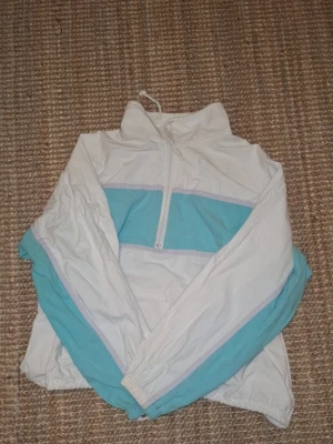 Vintage windbreaker  - Snygg windbreaker. Skön och snygg.