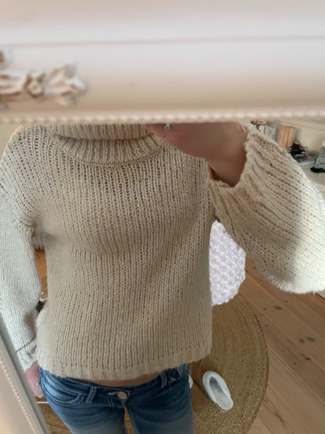 Beige stickad polotröja - 2