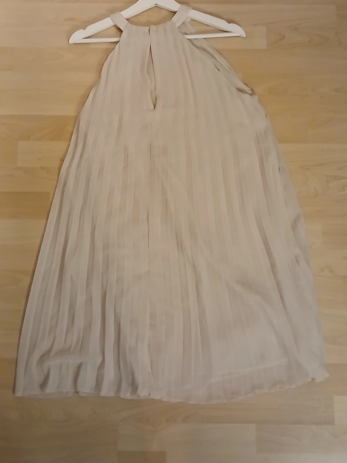 Beige plisserad långklänning H&M - 1
