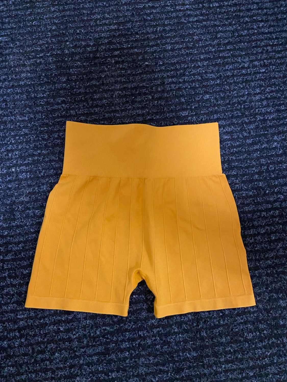 Gula ribbade cykelshorts H&M Sport