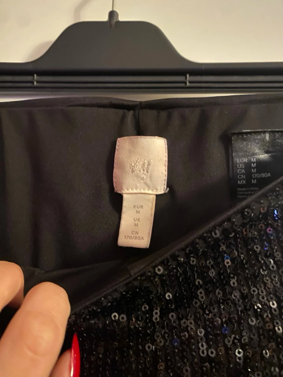 Svarta paljettleggings från H&M - 1