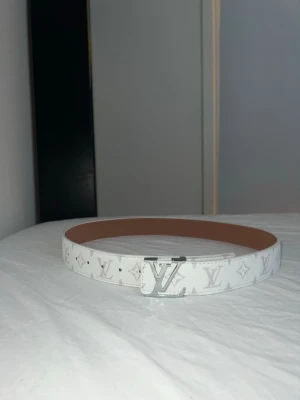 Bälte - ett helt nytt Vitt bälte perfekt för dig som vill ha en bra stil