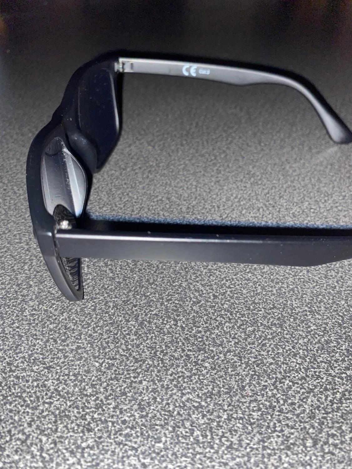 Svarta glasögon  - 2