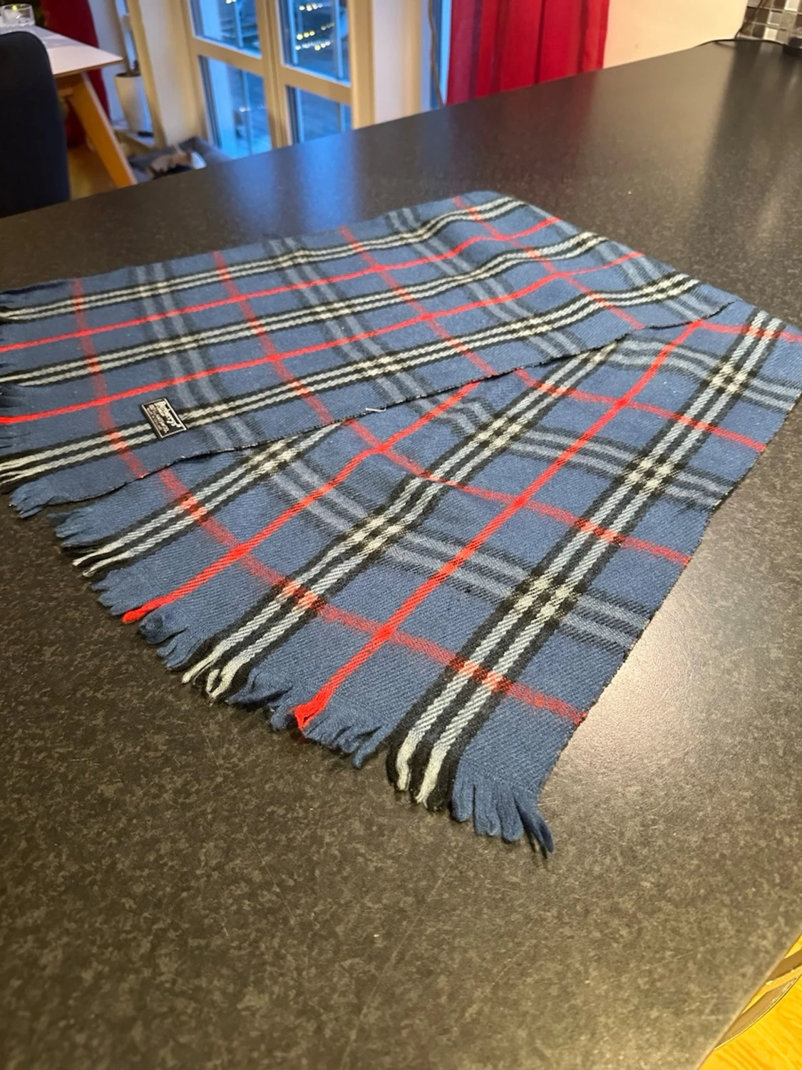 Blårutig halsduk från Burberrys - 2