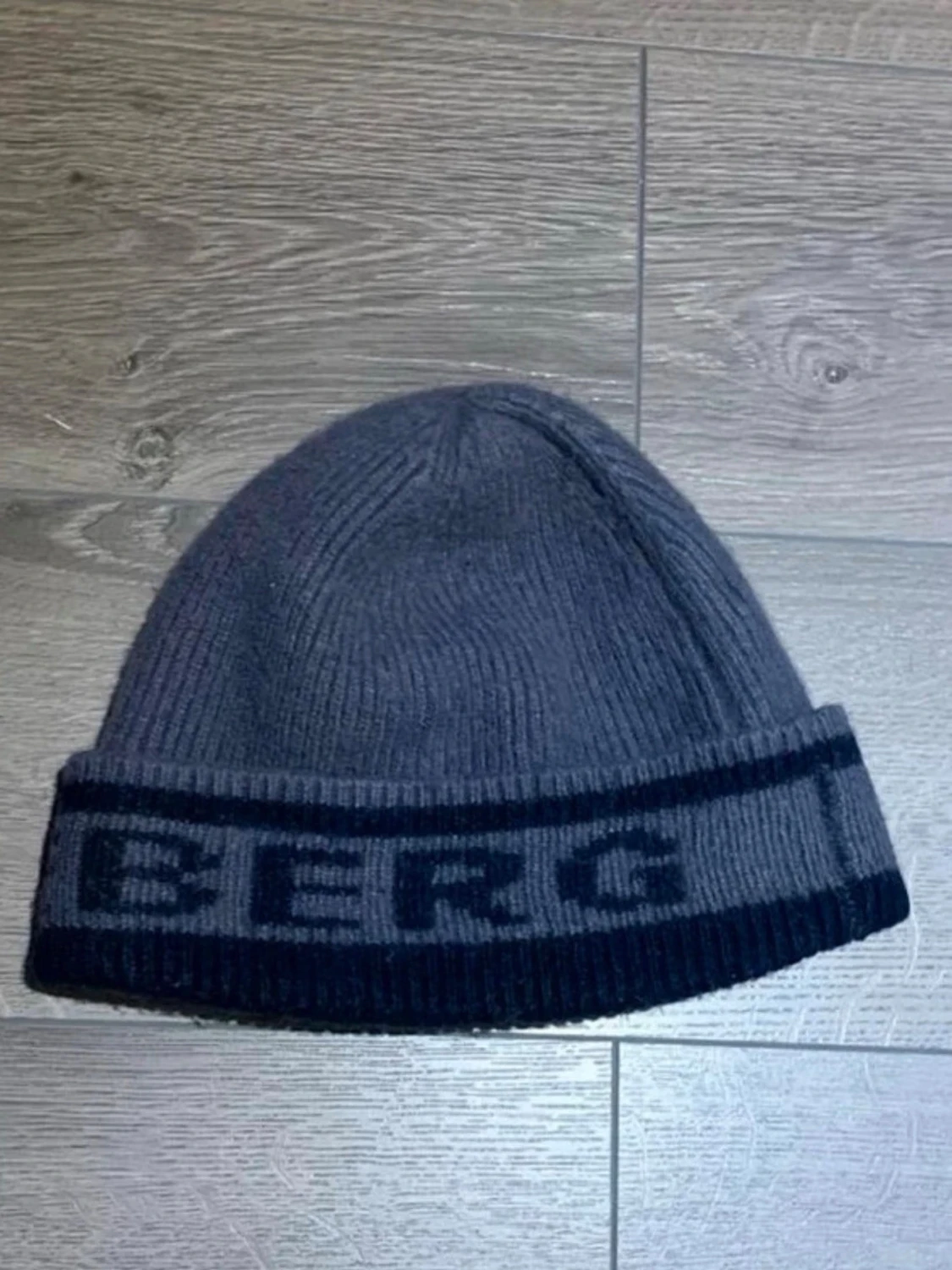 J.Lindeberg Mössa  - 1