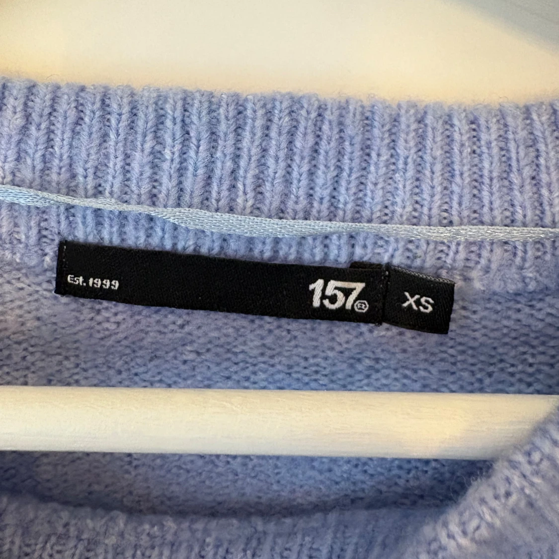 Ljusblå stickad tröja från 157 - 2