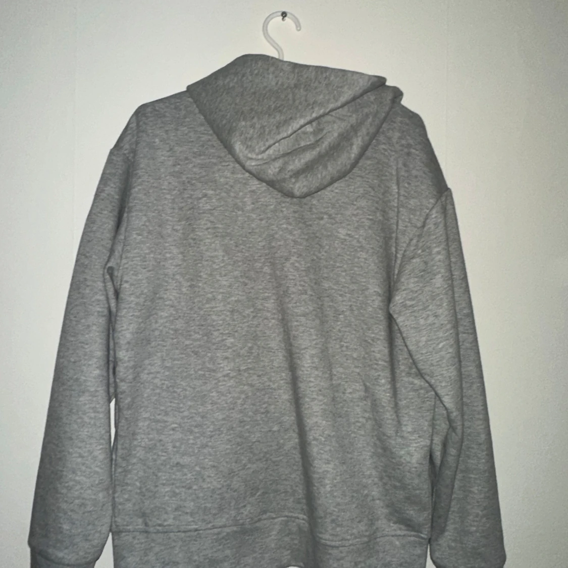 Grå hoodie från Polo Ralph Lauren - 3