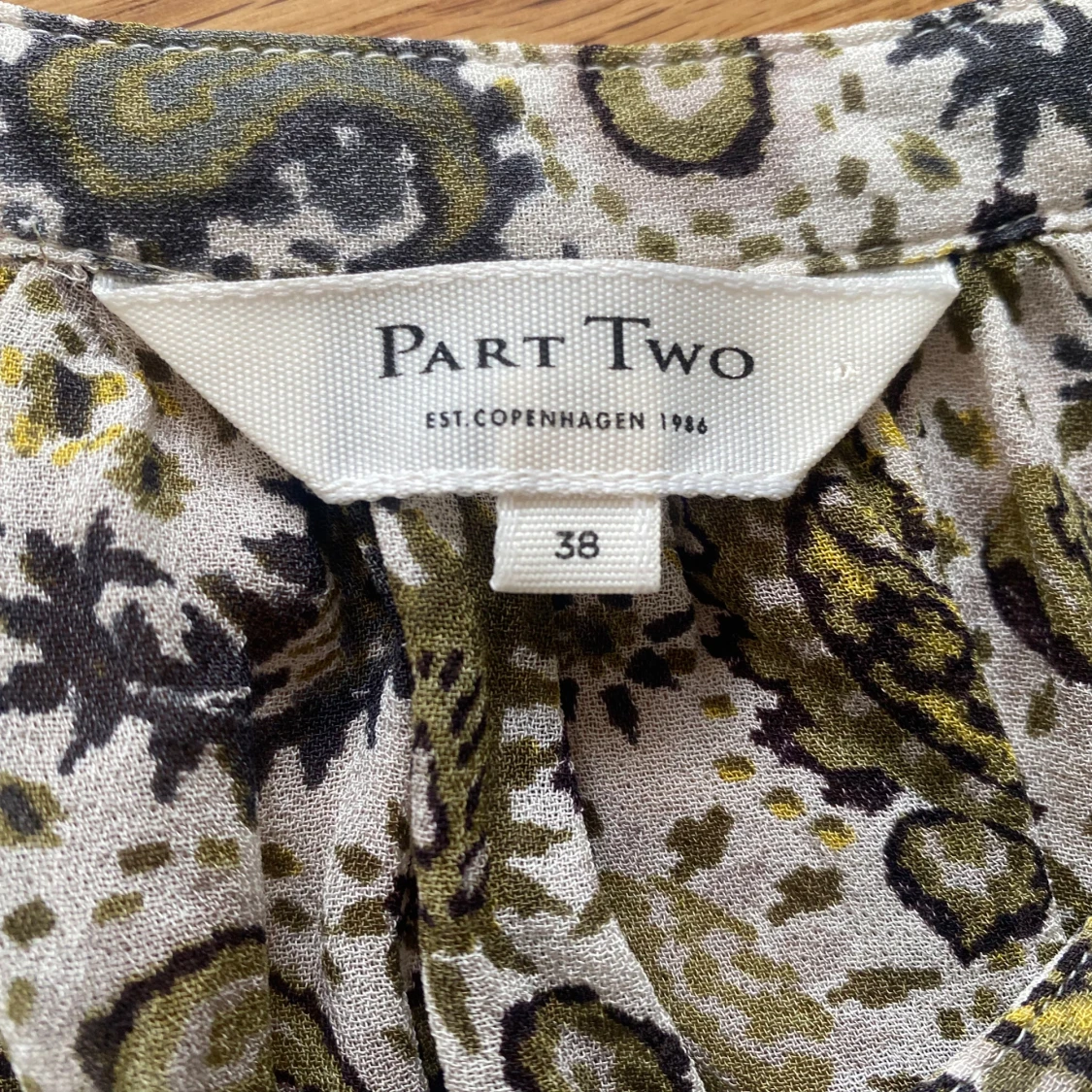 Mönstrad blus från Part Two, stl 38 - 3