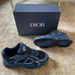 Mörk blå skor!  - Mörk blå skor!! Pris kan diskuteras! 