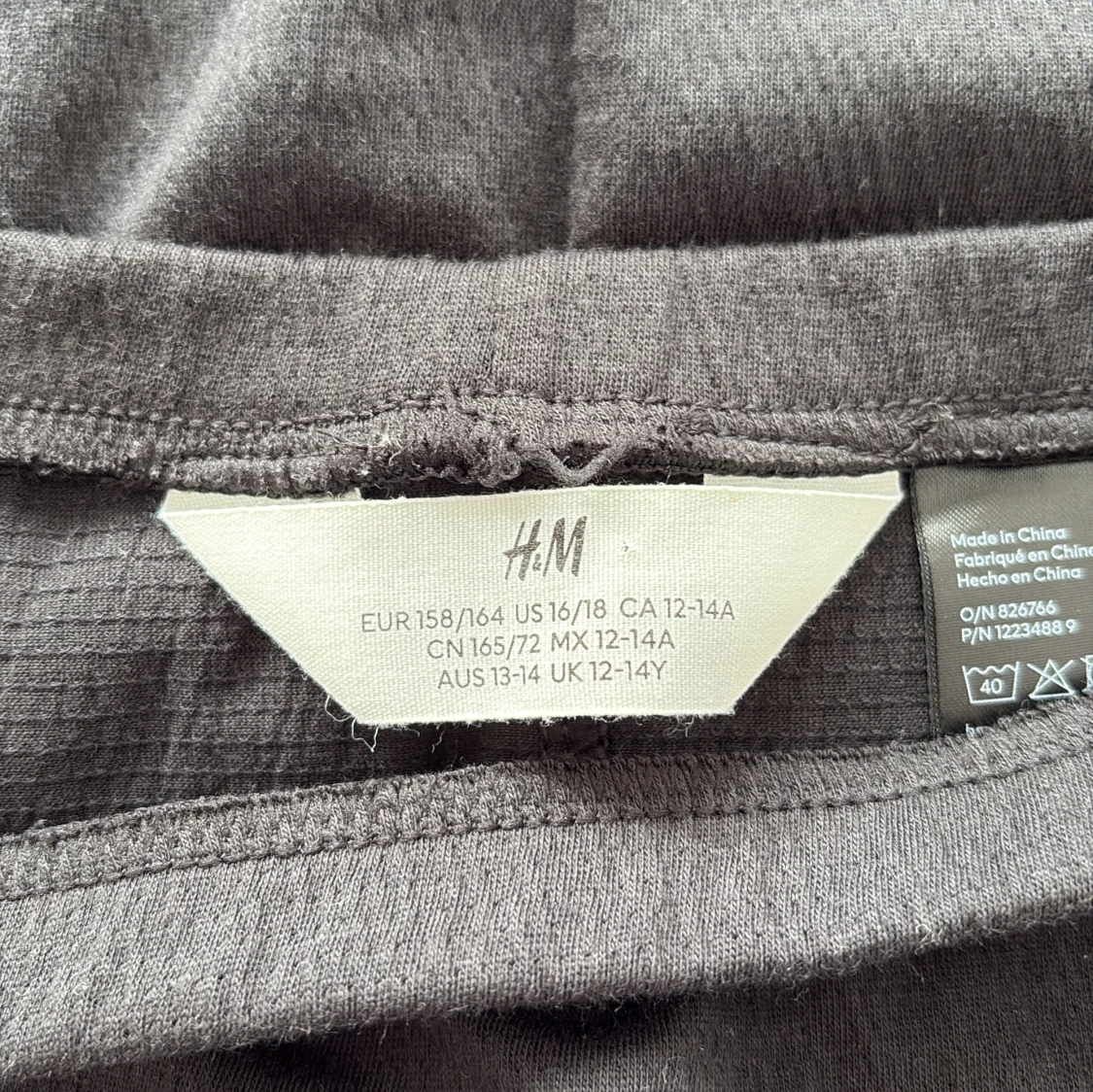 Svart långkjol med slits från H&M - 2