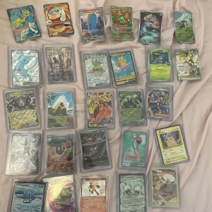 Pokémonkort samling - Jag säljer ALLT om du vill köpa allt, GÖR DET! men om du bara vill köpa en sak kan du dm mig