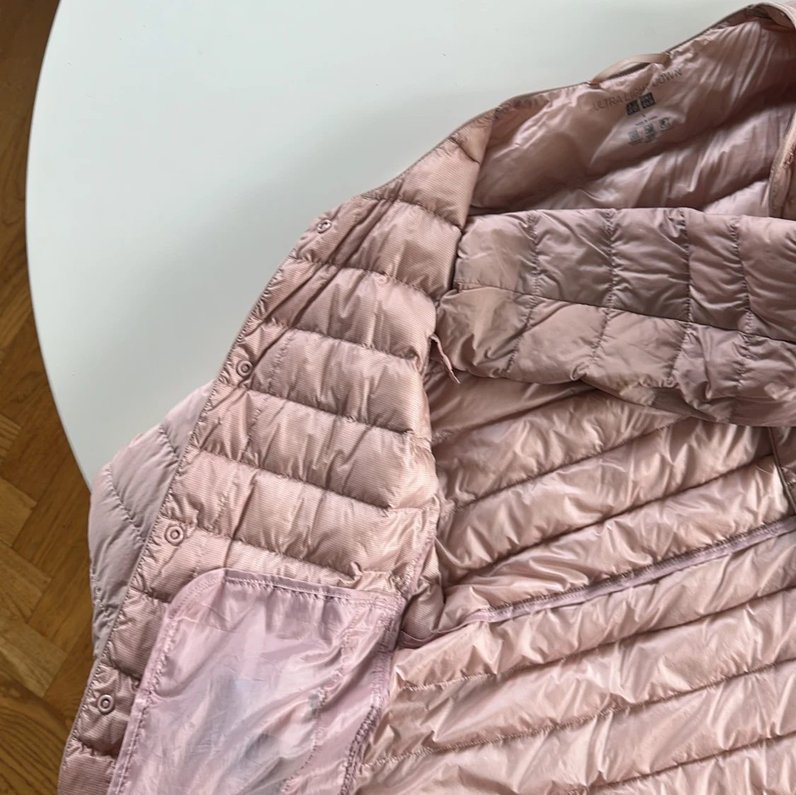 Ljusrosa dunjacka från Uniqlo S - 4