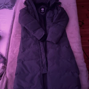 Canada goose - Canada goose mystique parka i strl S, skick 9,5/10
