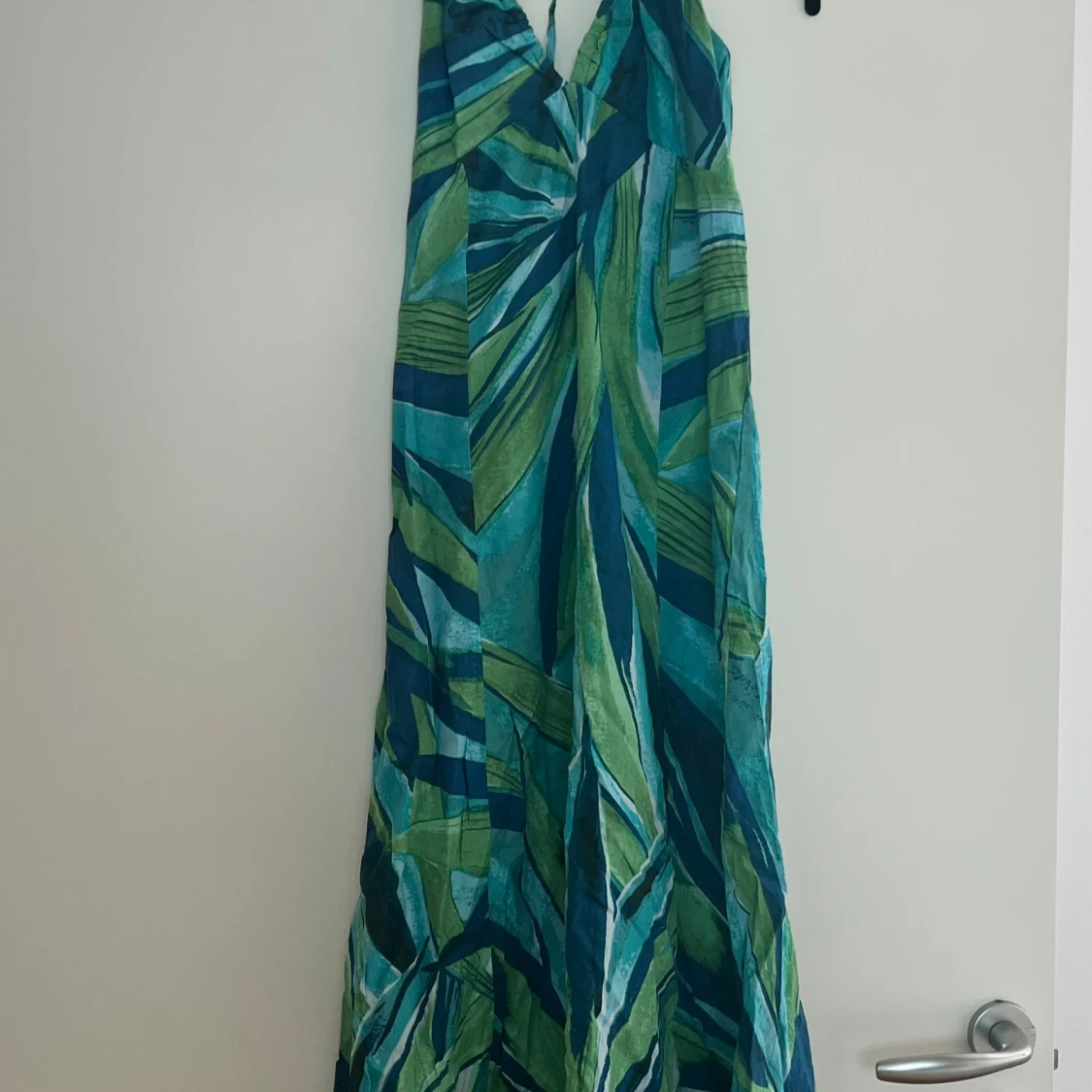 Grönblå långklänning med knyt