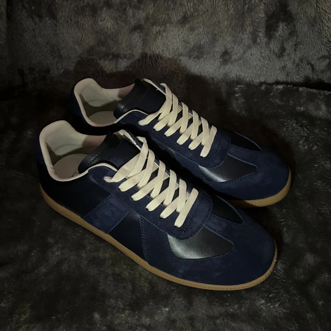 Snygga Marinblå MM Skor - 1