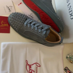 Loubs grå - Helt nya loubs r€ps dock 