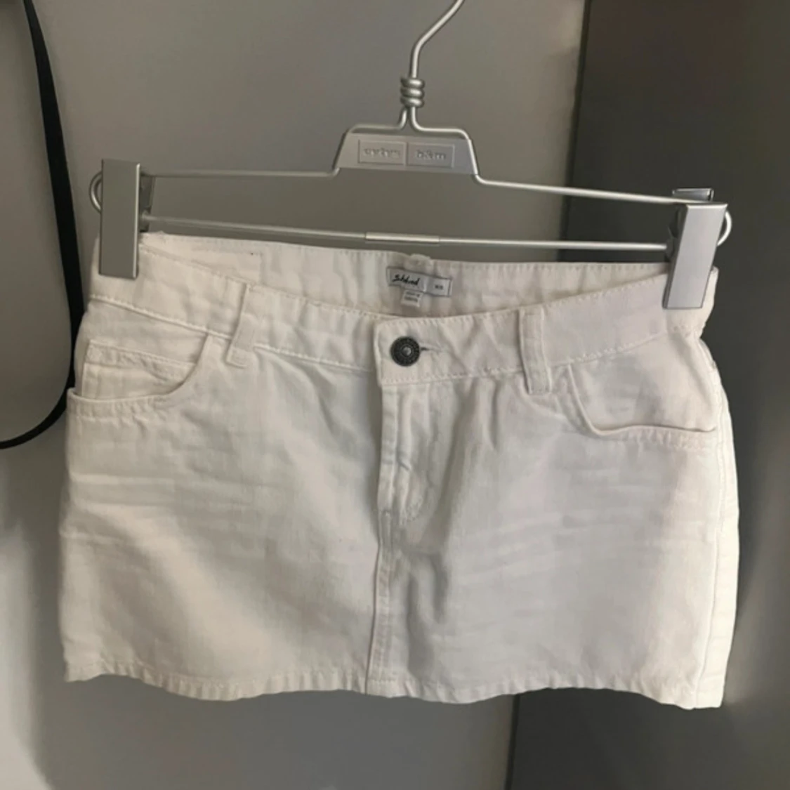 Vit jeanskjol från Subdued