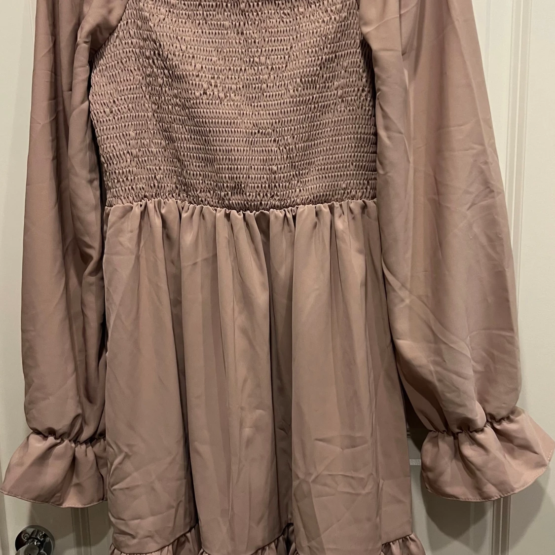 Beige långärmad klänning från SHEIN