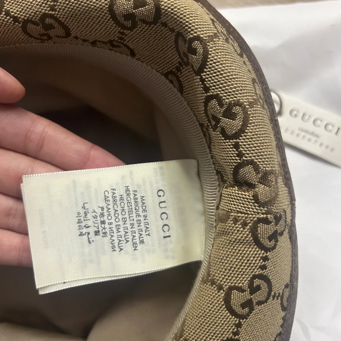 Gucci beige GG-mönstrad hatt - 2