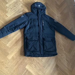 Sail racing jacka  - Nästan ny då den bara har används 3 gånger