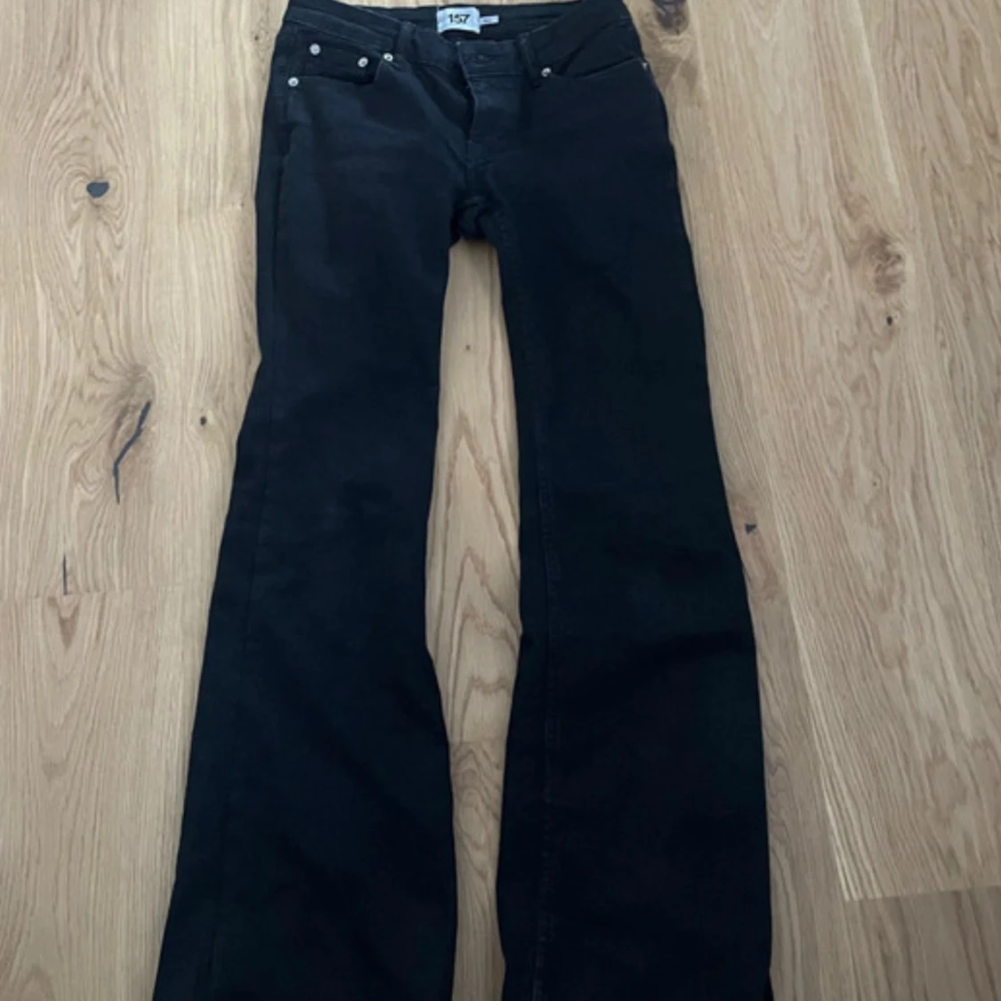 Svarta lågmidjade bootcut jeans  - 1