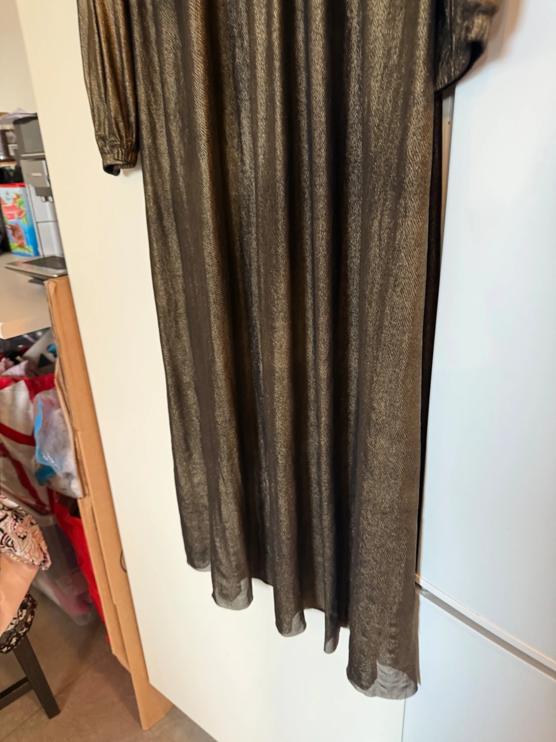 Glittrig långklänning från Cream - 6