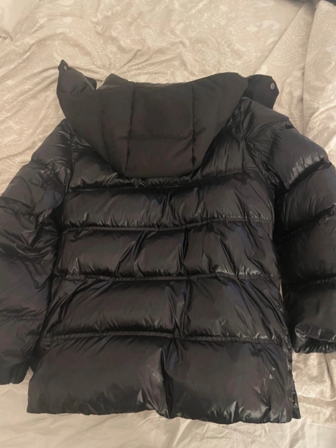 Svart pufferjacka från Massimo Dutti - 2