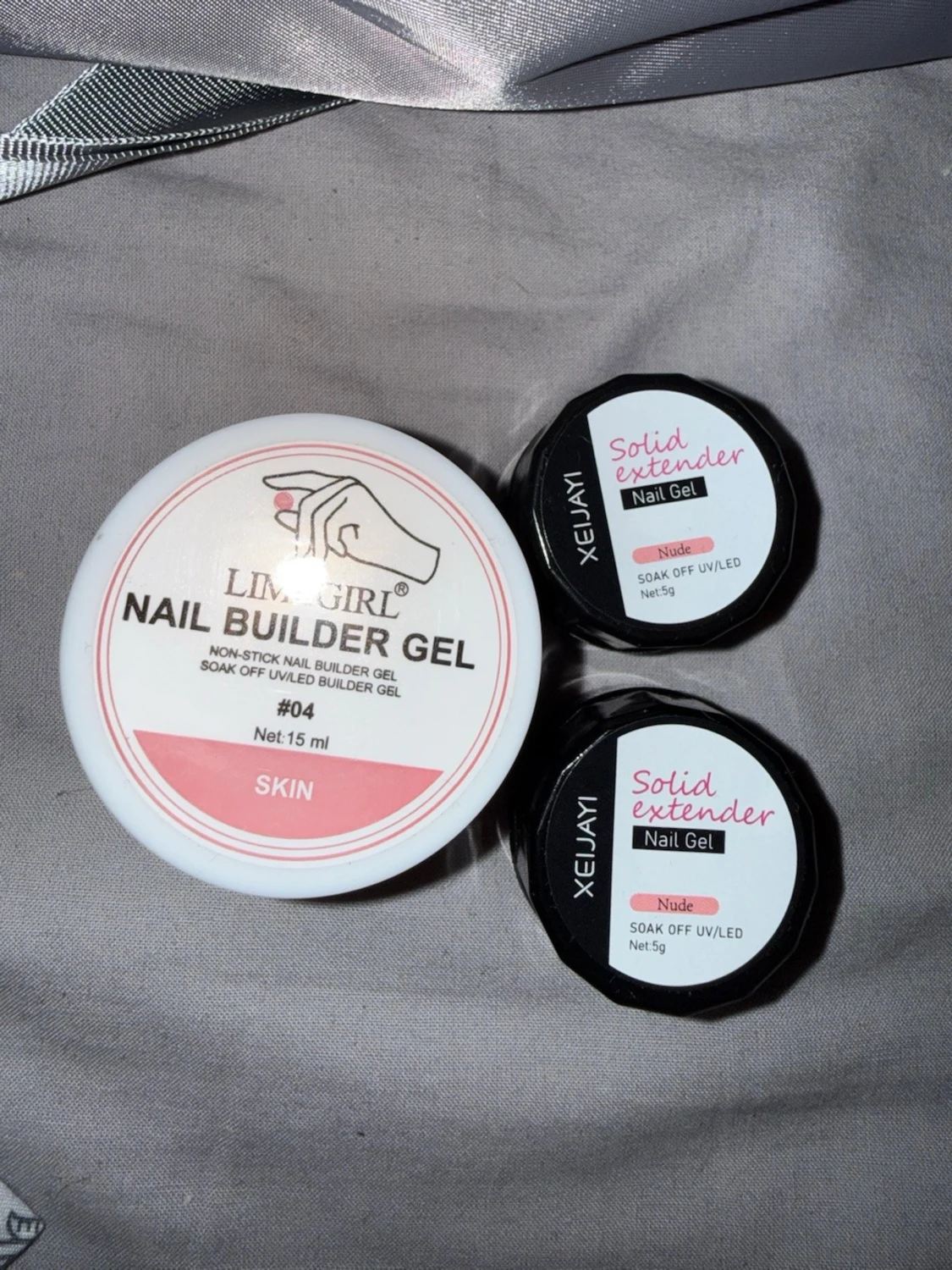 Oöppnade Builder gel i färgen skin och nude  - 2